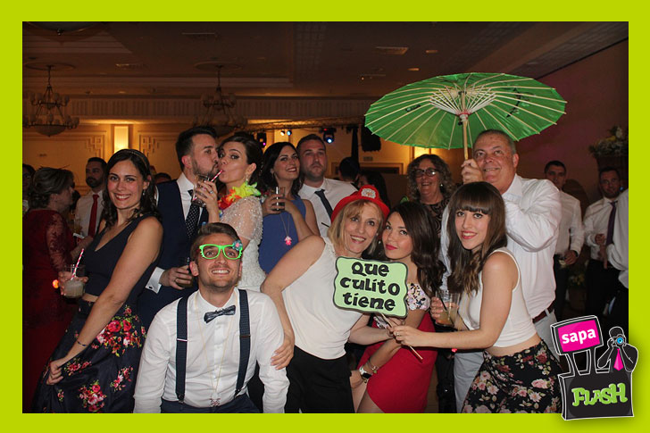 Fotomat贸n bodas Pliego