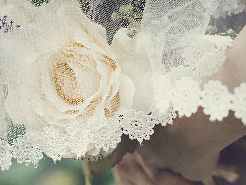 cuando se debe quitar la mantilla la madrina en una boda